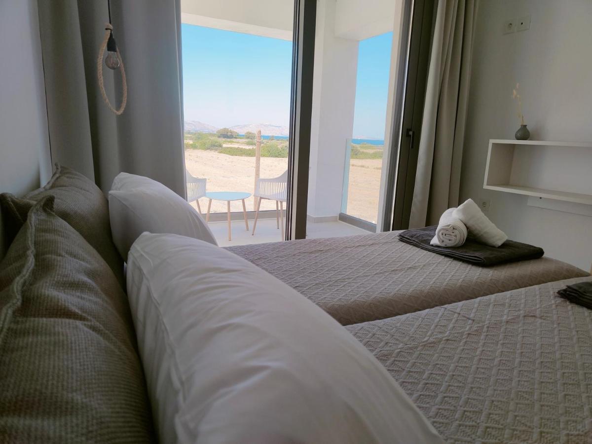 Alpha Villas 根纳迪 外观 照片