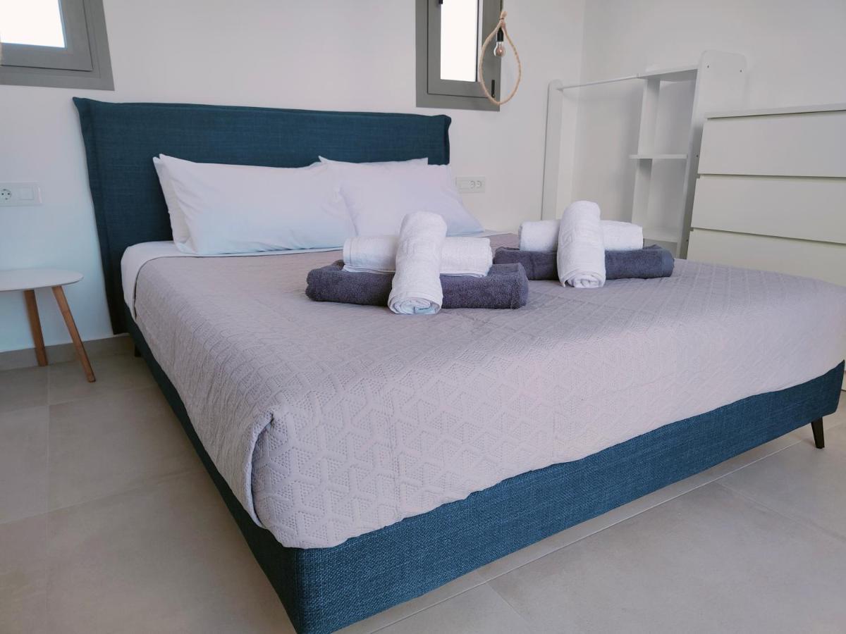 Alpha Villas 根纳迪 外观 照片